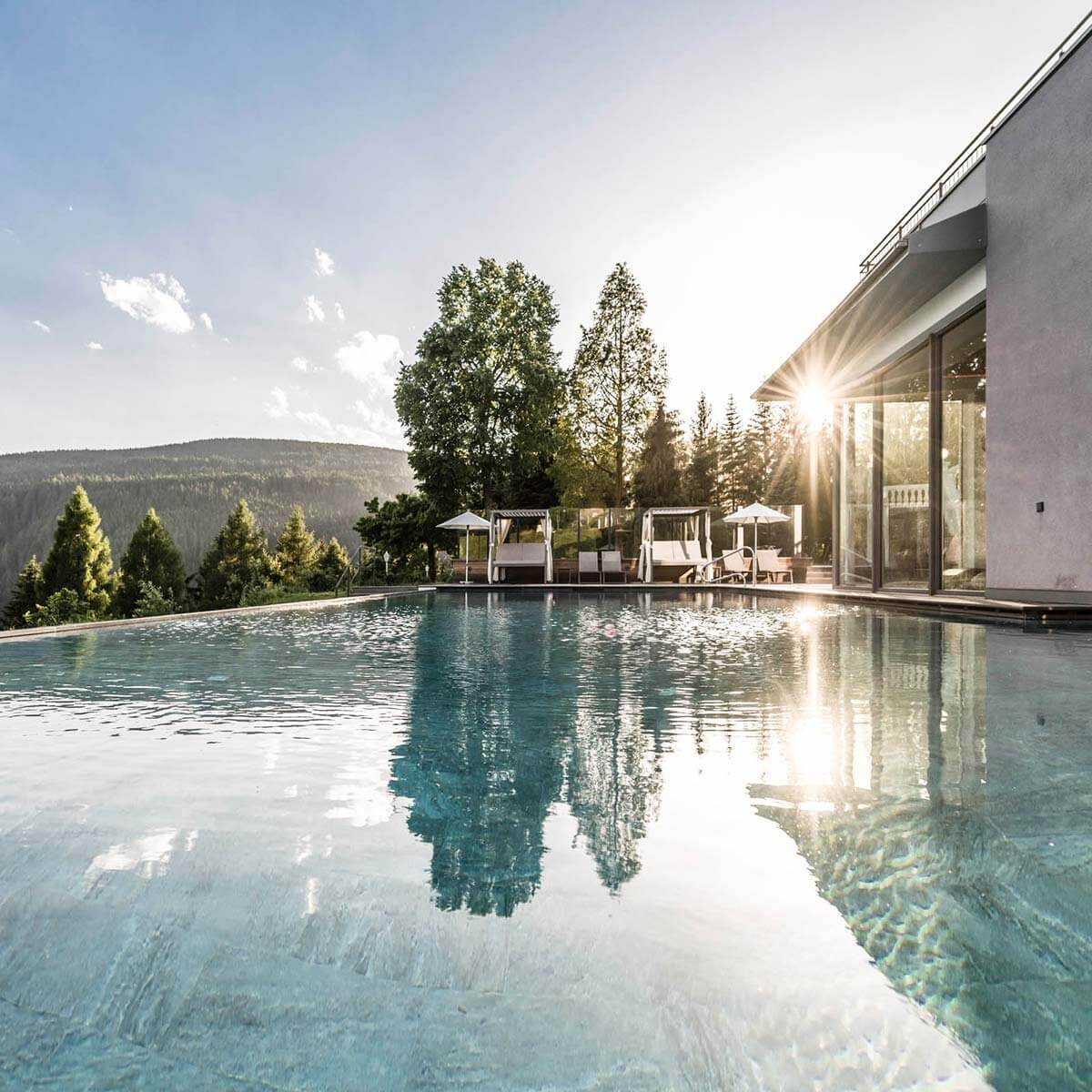 Parkhotel Holzerhof - infinity pool